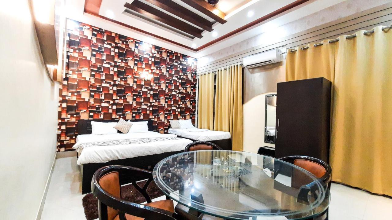 Hotel Rajyashree Palace Benares Buitenkant foto