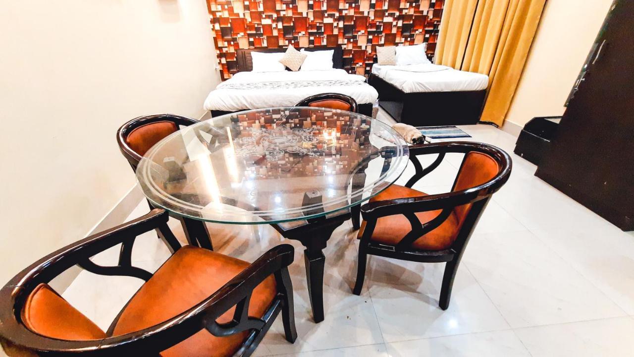 Hotel Rajyashree Palace Benares Buitenkant foto