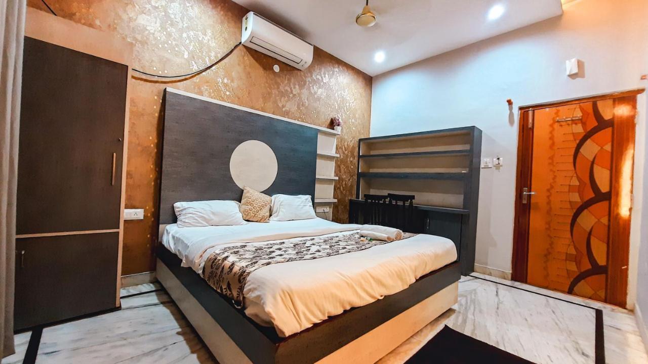 Hotel Rajyashree Palace Benares Buitenkant foto