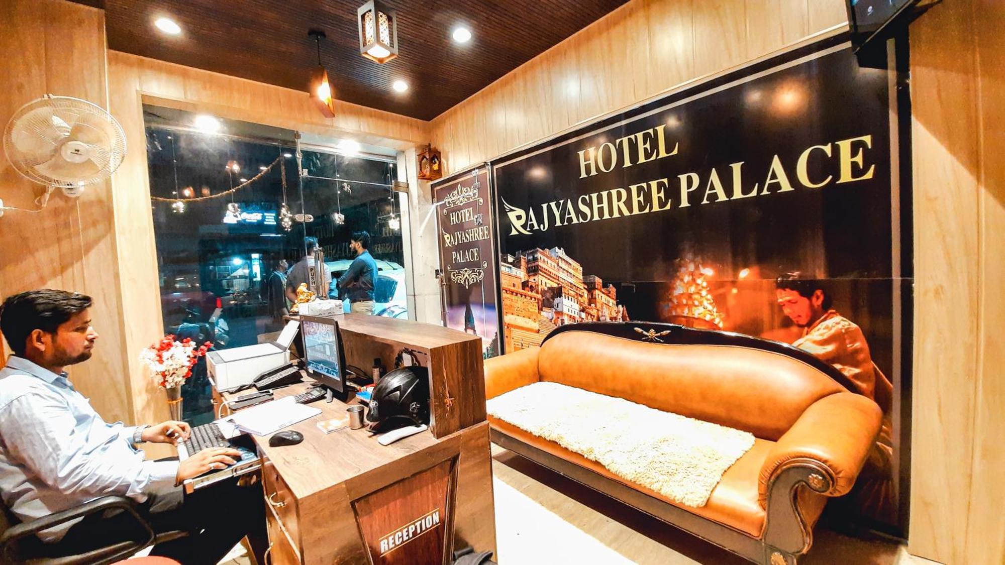 Hotel Rajyashree Palace Benares Buitenkant foto