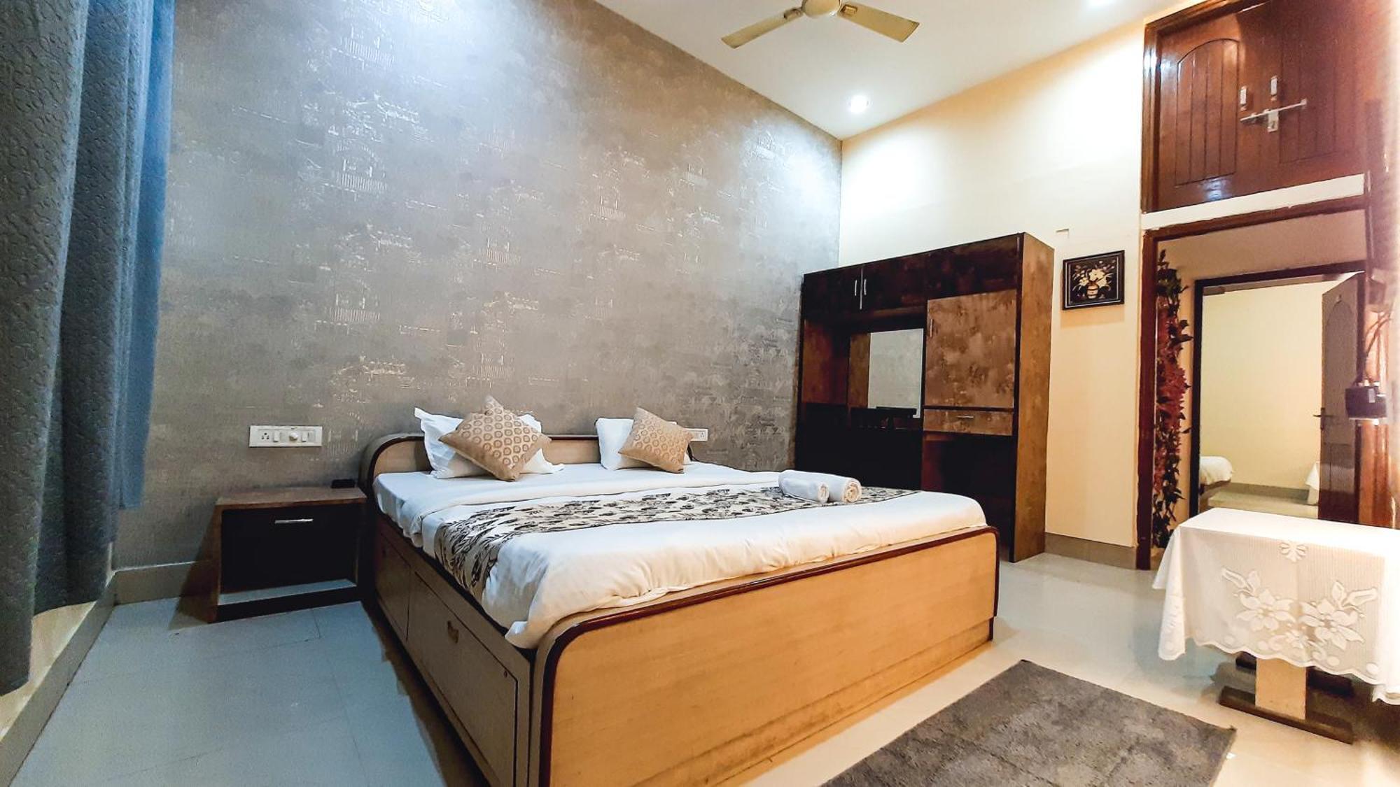 Hotel Rajyashree Palace Benares Buitenkant foto